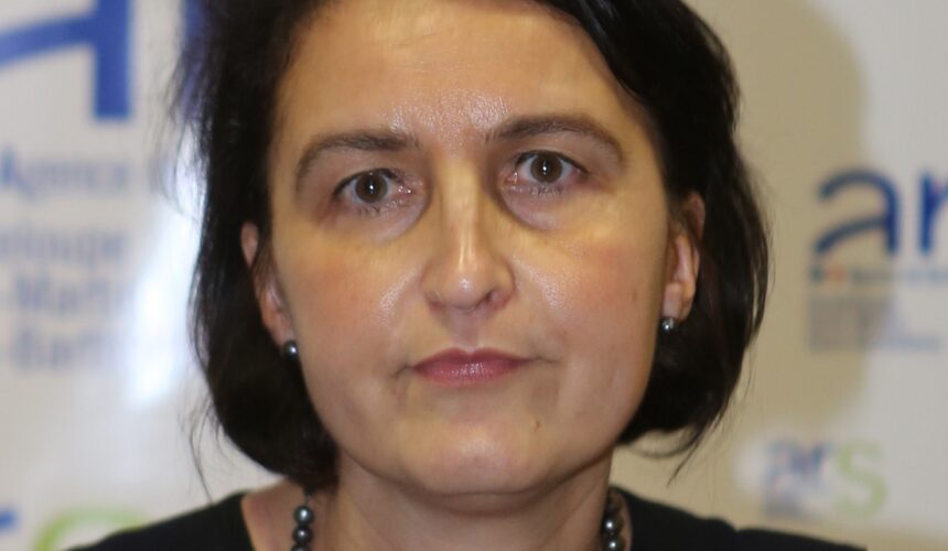 Les députées du Gard et des Ardennes - Annie Chapelier à gauche (non-inscrit) et Bérengère Poletti à droite (LR), ont présenté leur rapport sur l’environnement international des Outre-mer.