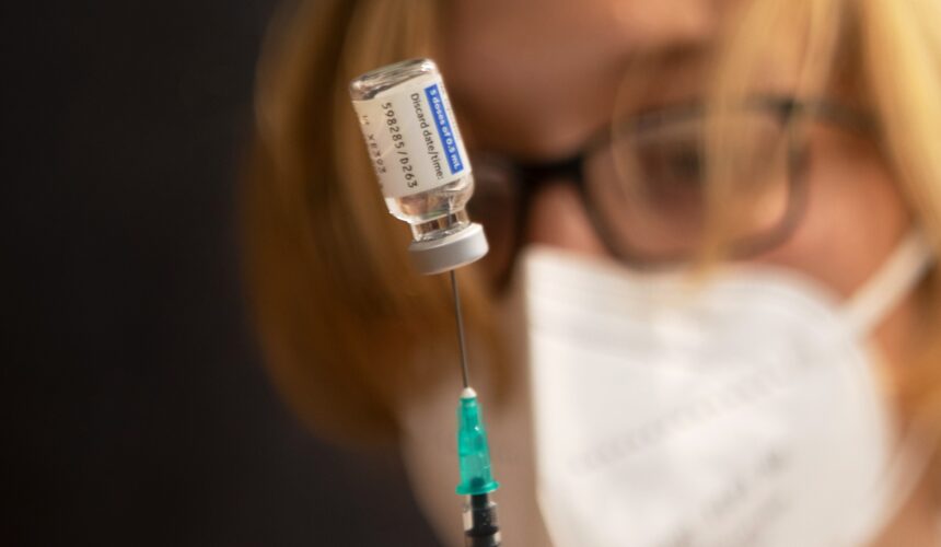 Covid-19 : tour d’horizon de l’obligation vaccinale dans le monde