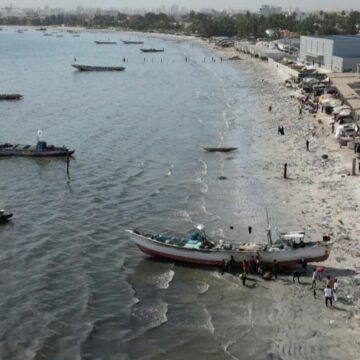 La baie de Hann, coin de paradis devenu égout de Dakar, attend d'être dépolluée La baie de Hann, coin de paradis devenu égout de Dakar, attend d'être dépolluée