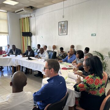 Signature du contrat Péyi entre la ville de Morne-à-l’Eau et le conseil départemental le 10 janvier 2024 pour le financement et l’accompagnement de plusieurs projets dont l'aménagement de la zone de Blanchet. Photo : FB Ville de Morne à l'eau Signature du contrat Péyi entre la ville de Morne-à-l’Eau et le conseil départemental le 10 janvier 2024 pour le financement et l’accompagnement de plusieurs projets dont l'aménagement de la zone de Blanchet. Photo : FB Ville de Morne à l'eau