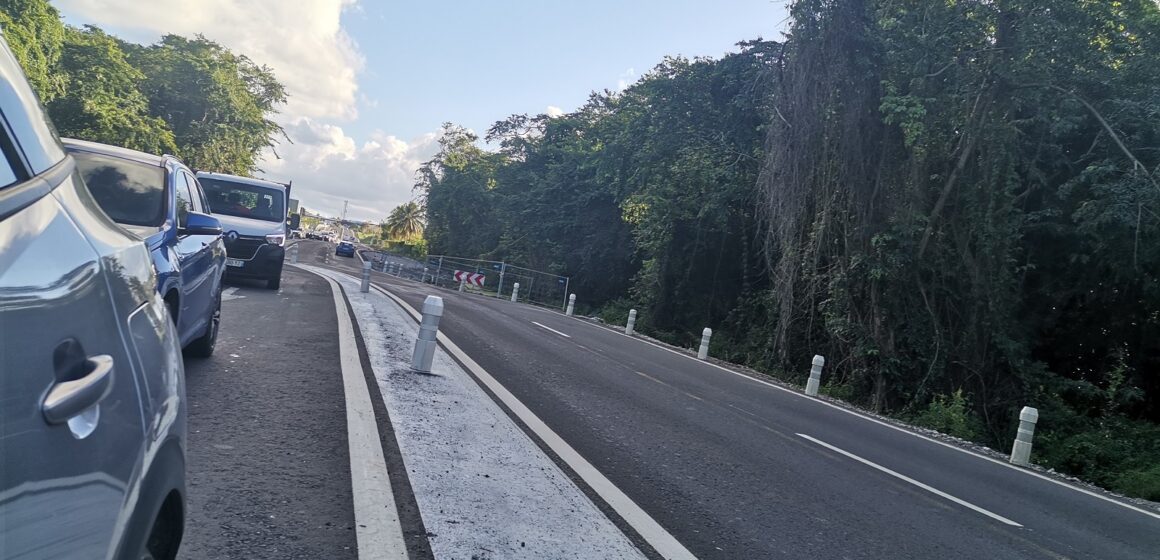 Travaux de la Voie verte à Jarry des retards et défauts qui vont durer. Photo Le Courrier de Guadeloupe. Mars 2024 Travaux de la Voie verte à Jarry des retards et défauts qui vont durer. Photo Le Courrier de Guadeloupe. Mars 2024