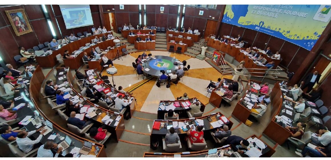 La Région risque 90 000 euros d’amende pour non-respect de la parité hommes femmes