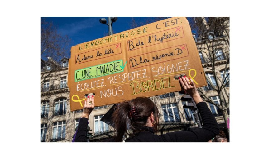 Endométriose. Manifestation et rassemblement pour la Journée internationale des droits des femmes, à Paris, le 8 mars 2025. Photo : Olivier Juszczak / Sipa.
