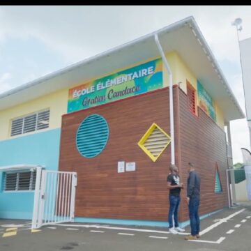 Le chantier de mise aux normes antisismiques de l'école élémentaire Gratien Candace à Baillif, a été livré ce 2 juillet. Photo : capture écran vidéo Région Guadeloupe