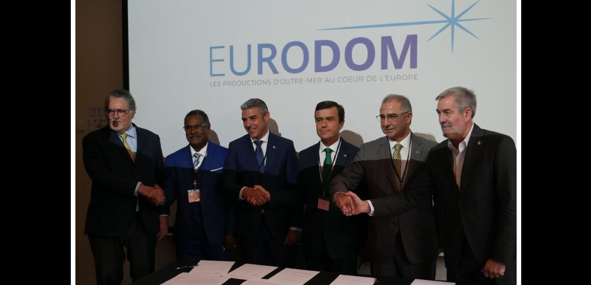 Réunion des représentants des Régions ultrapériphériques (RUP) à Bruxelles, le 6 novembre, pour défendre le maintien des financements spécifiques post-2027. Photo : Région Guadeloupe Réunion des représentants des Régions ultrapériphériques (RUP) à Bruxelles, le 6 novembre, pour défendre le maintien des financements spécifiques post-2027. Photo : Région Guadeloupe