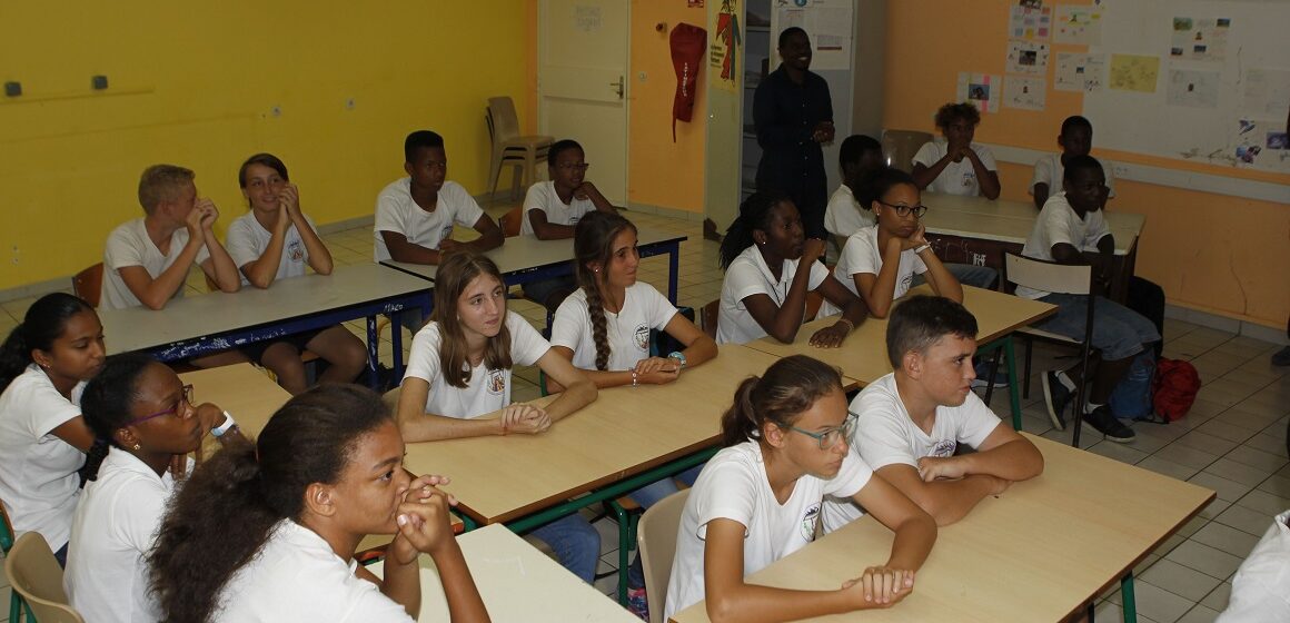Des élèves en classe en Guadeloupe. Photo d’illustration : Gilles Morel / Sipa Des élèves en classe en Guadeloupe. Photo d’illustration : Gilles Morel / Sipa