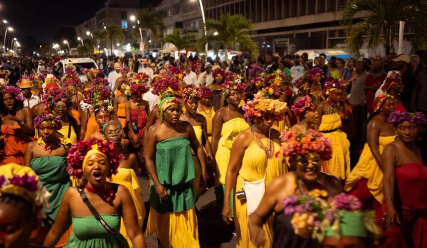 Photo d'illustration. Carnavaliers au Boulevard Légitimus à Pointe-à-Pitre.