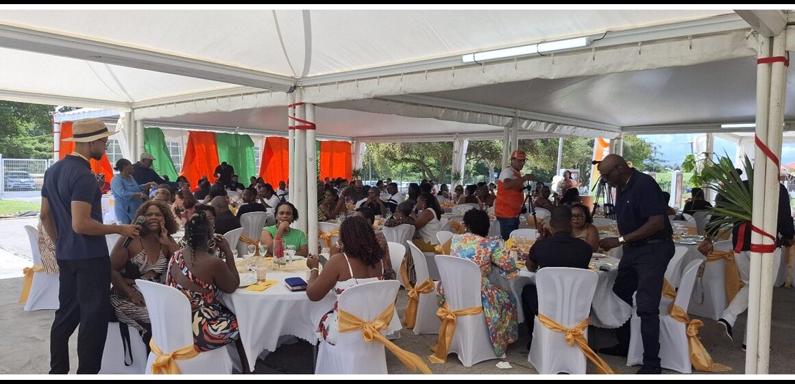 Cérémonie des vœux au personnel de la commune de Petit-Canal, sur le site de Duval, mercredi 14 janvier 2026. Le Maire a présenté ses vœux pour 2026, dressé le bilan de l'année 2025, évoqué quelques projets de 2026. Photo : Commune de Petit-Canal Cérémonie des vœux au personnel de la commune de Petit-Canal, sur le site de Duval, mercredi 14 janvier 2026. Le Maire a présenté ses vœux pour 2026, dressé le bilan de l'année 2025, évoqué quelques projets de 2026. Photo : Commune de Petit-Canal