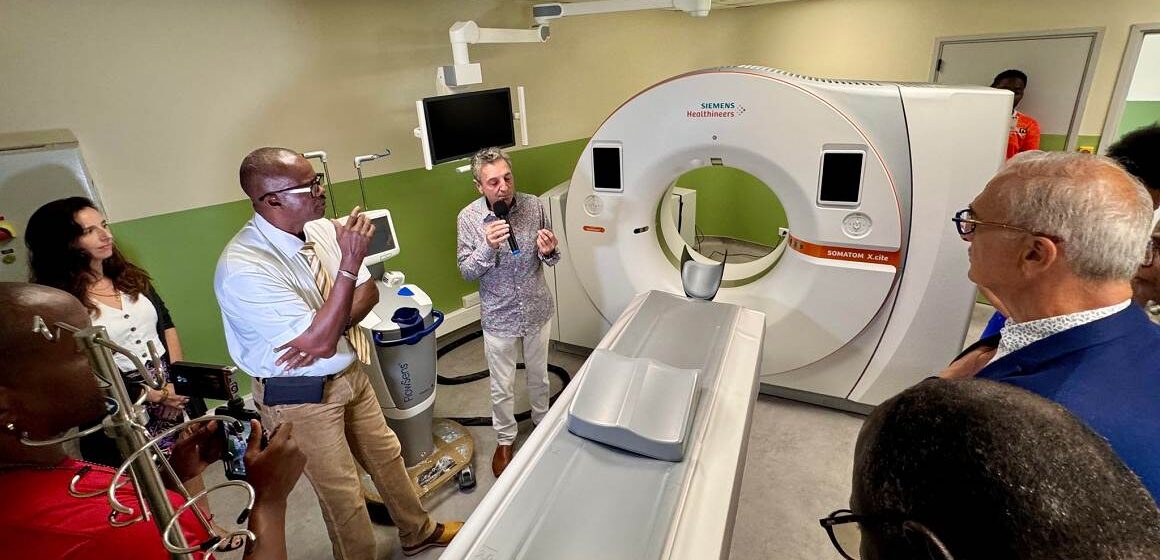 Inauguration du nouveau scanner à l'hôpital Maurice Selbonne de Bouillante, le jeudi 29 janvier. Photo : Région Guadeloupe