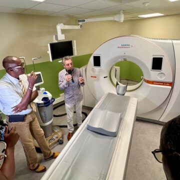 Inauguration du nouveau scanner à l'hôpital Maurice Selbonne de Bouillante, le jeudi 29 janvier. Photo : Région Guadeloupe
