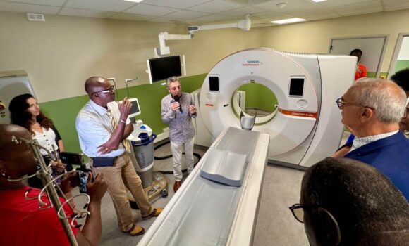 Inauguration du nouveau scanner à l'hôpital Maurice Selbonne de Bouillante, le jeudi 29 janvier. Photo : Région Guadeloupe Inauguration du nouveau scanner à l'hôpital Maurice Selbonne de Bouillante, le jeudi 29 janvier. Photo : Région Guadeloupe
